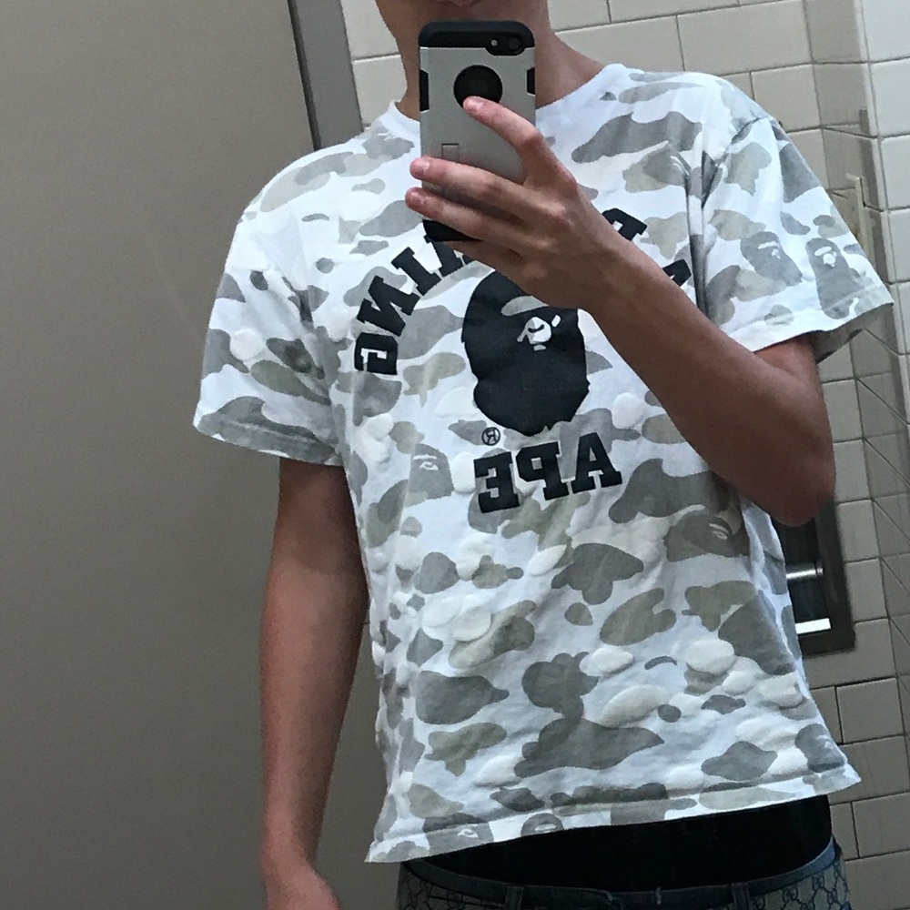 Selling for 100$ because it is faded.